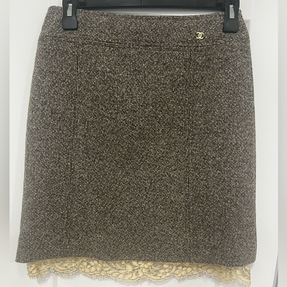 CHANEL Tweed Pencil Skirt with Lace Hem